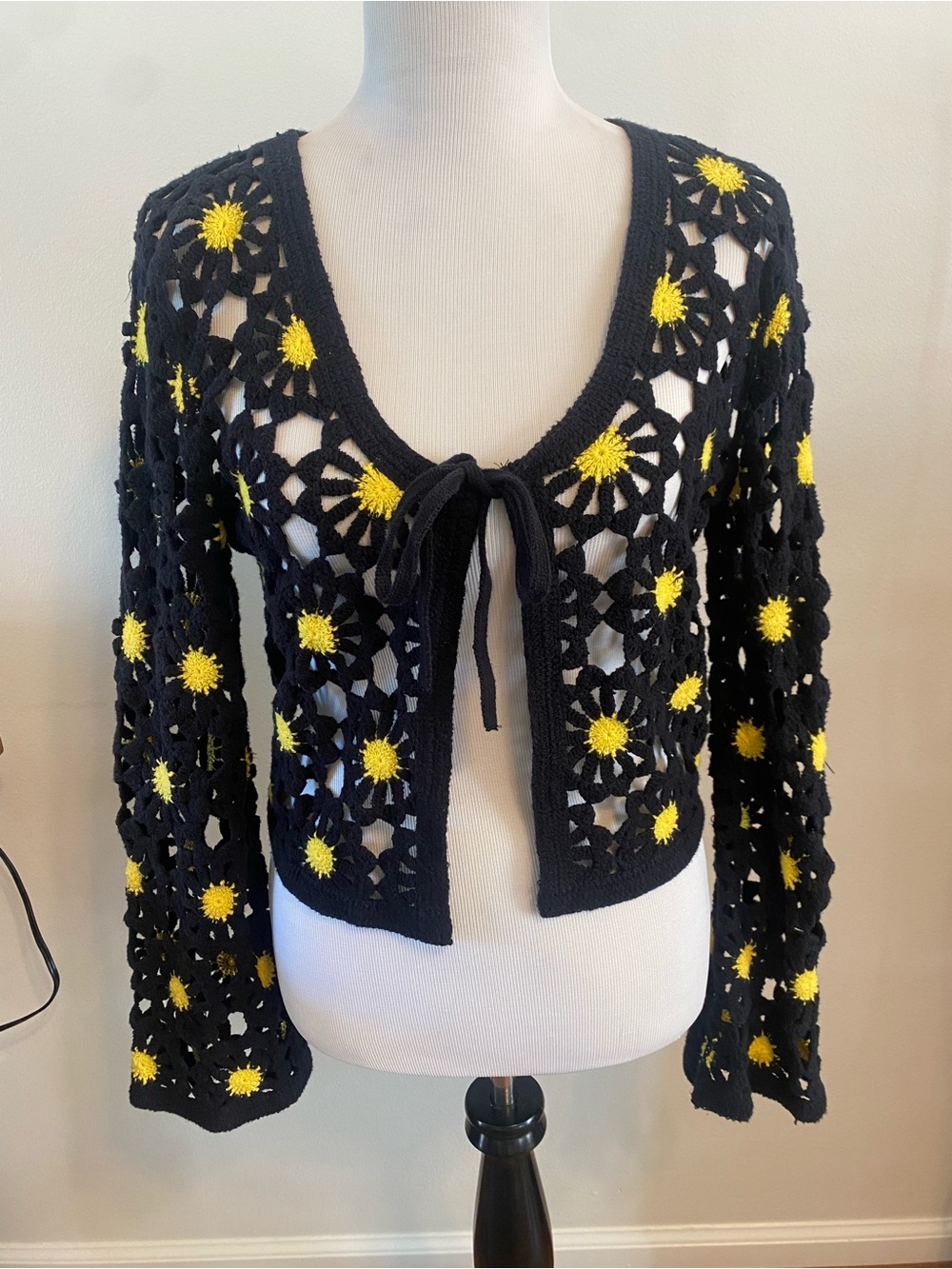 Francesca’s Black Crochet Sunflower Cardigan Tie-Front Cropped Knit Boho Sweater